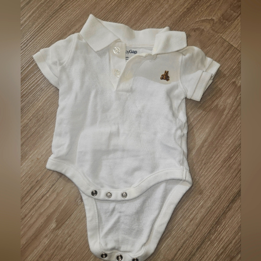 Baby GAP collared onesie